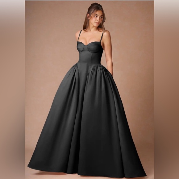 AZAZIE ATELIER Relana Black Sleeveless Bandeau Ballgown - Picture 11 of 14